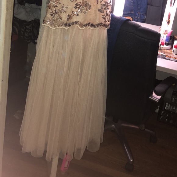 Dress - Picture 2 of 2